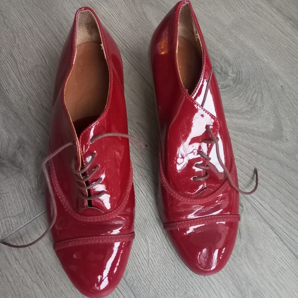 Shoes - Picture 2 of 2